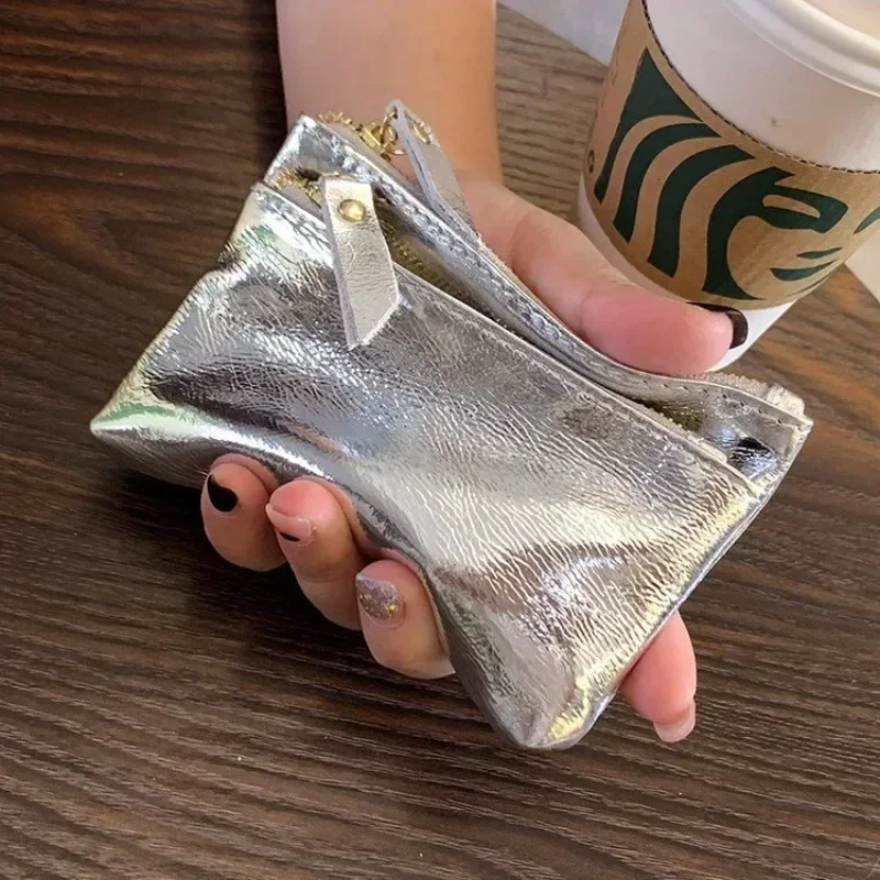 Кошельки из натуральной кожи для женщин, сумки для денег, держатель для карт, маленькие сумки, серебряные зажимы для денег, женская сумка на молнии, кошельки для монет
Кошельки из натуральной кожи для женщин, сумки для денег, держатель для карт, маленькие сумки, серебряные зажимы для денег, женская сумка на молнии, кошельки для монет