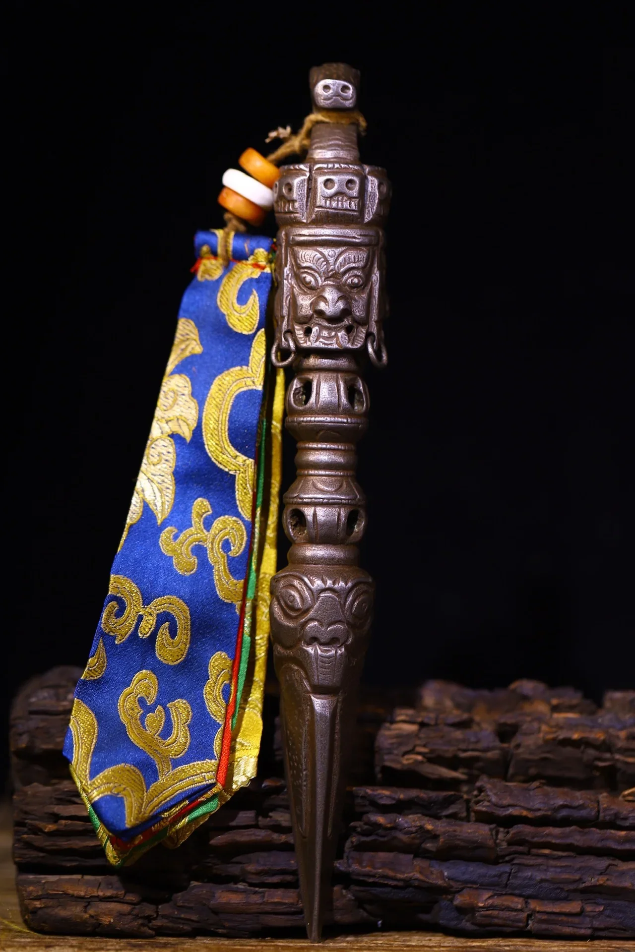 10"Tibetan Temple Collection Old Tiantie Cinnabar Skull Hayagriva Buddha Head Vajra Phurpa Pendant Amulet Dharma Town house
10"Tibetan Temple Collection Old Tiantie Cinnabar Skull Hayagriva Buddha Head Vajra Phurpa Pendant Amulet Dharma Town house