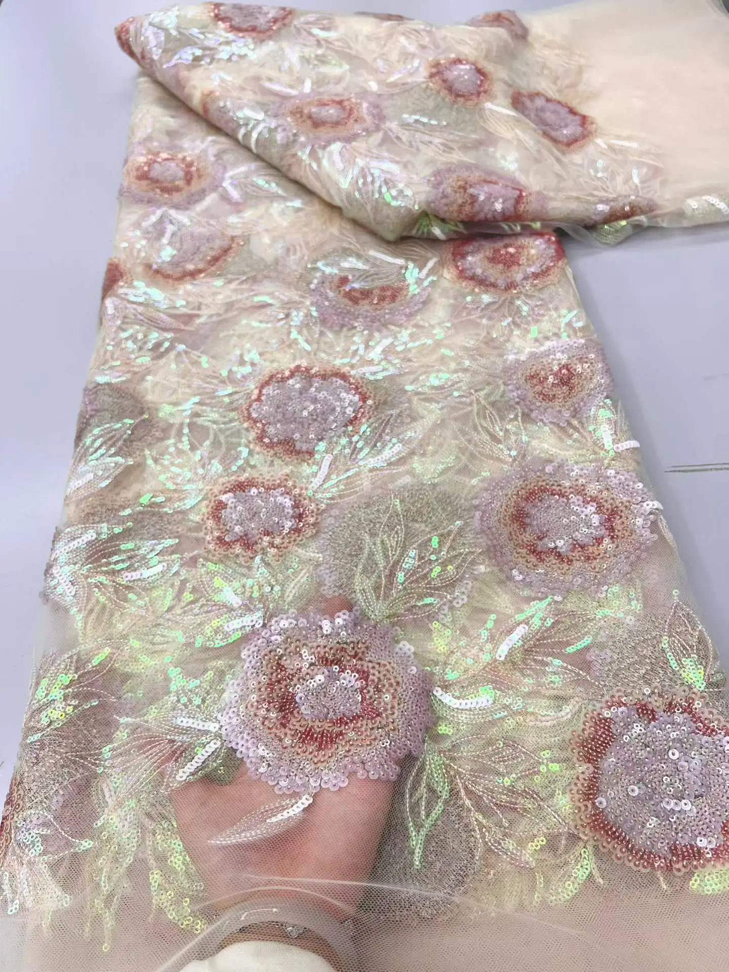 Nigerian Sequins Embroidery Lace 2026 High Quality French Net Sequins Tulle African Lace Fabric for Luxury Wedding Party Women
Nigerian Sequins Embroidery Lace 2026 High Quality French Net Sequins Tulle African Lace Fabric for Luxury Wedding Party Women
