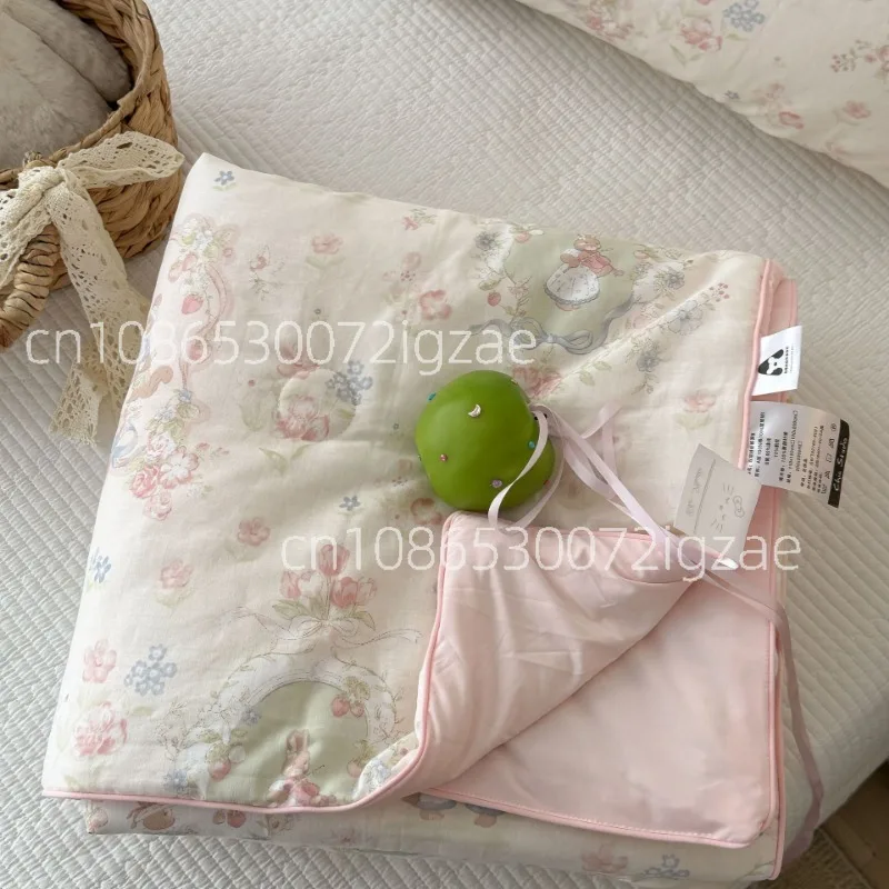 Dual-Sided Cooling Cotton Gauze Summer Quilt, Machine Washable, Quilt Only
Dual-Sided Cooling Cotton Gauze Summer Quilt, Machine Washable, Quilt Only