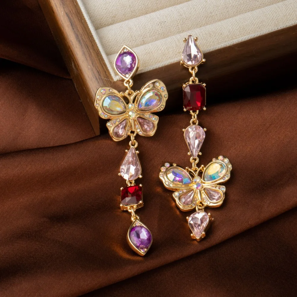 Vintage Sweet Cute Butterfly Charms Dangle Earrings Light Luxury Temperament, Daily Wearrings Versatile Valentine's Day Earring
Vintage Sweet Cute Butterfly Charms Dangle Earrings Light Luxury Temperament, Daily Wearrings Versatile Valentine's Day Earring