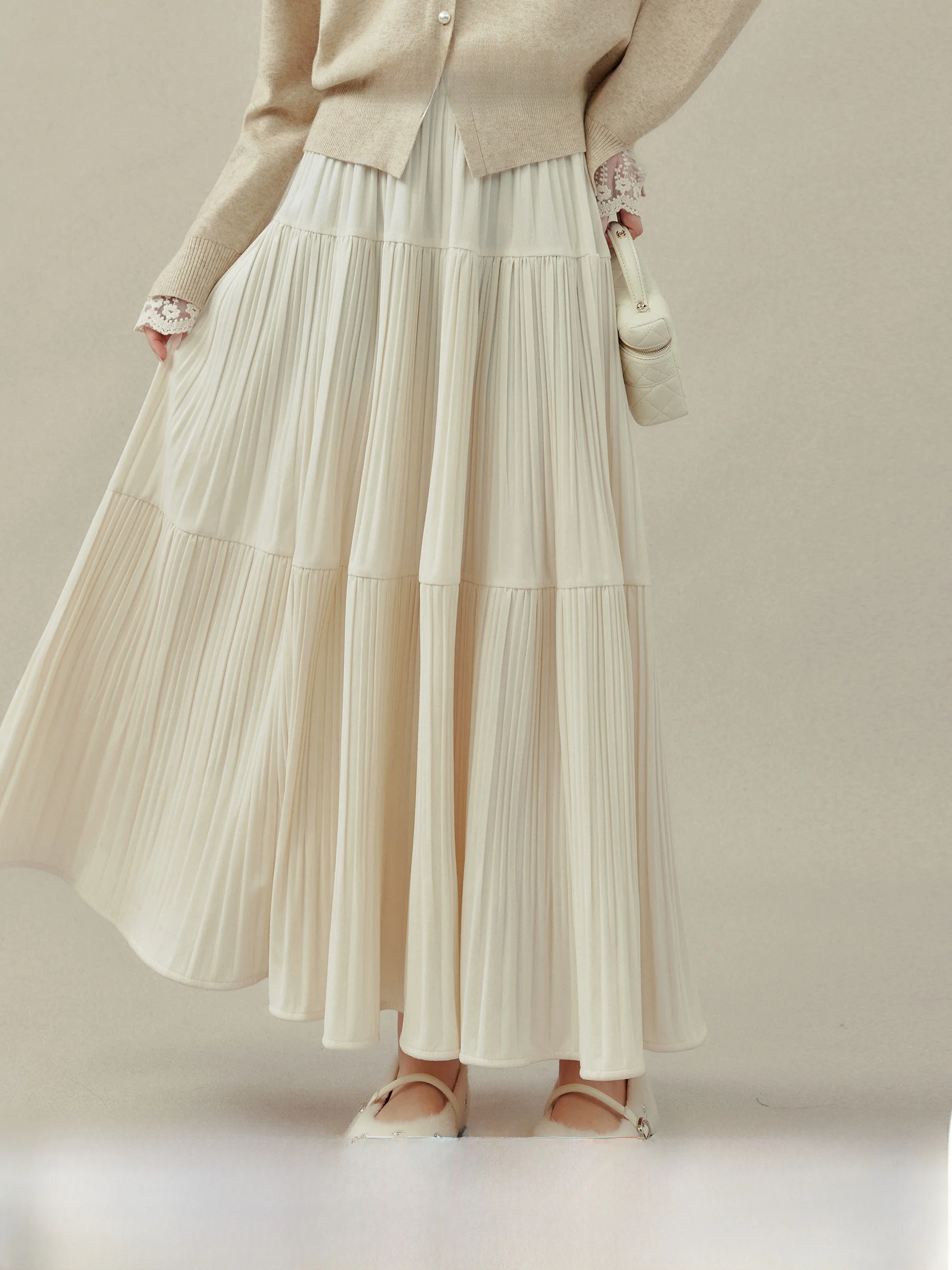 Elegant Long A-Line Pleated Skirt Women's High Waist French Style Casual Loose Fit Summer Season Gentle Breeze Feel Skirt
Elegant Long A-Line Pleated Skirt Women's High Waist French Style Casual Loose Fit Summer Season Gentle Breeze Feel Skirt