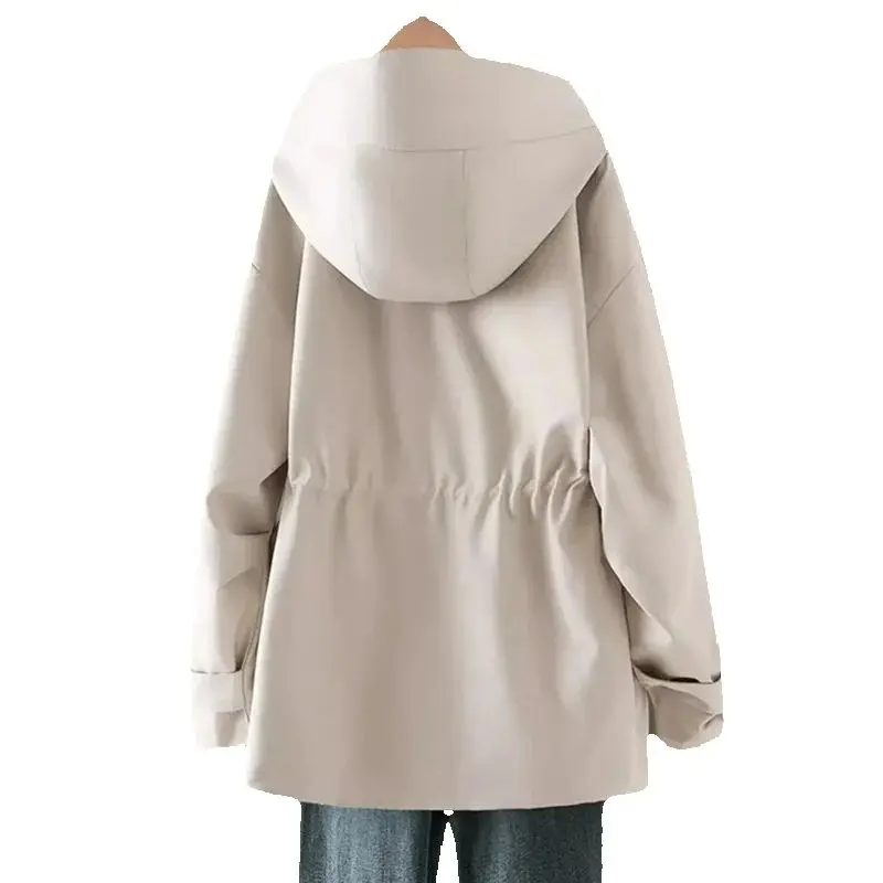 Весенне-осенний новый модный плащ с капюшоном для женщин, новинка 2025, корейская повседневная однотонная ветровка, женская верхняя одежда на талии T1075
Весенне-осенний новый модный плащ с капюшоном для женщин, новинка 2025, корейская повседневная однотонная ветровка, женская верхняя одежда на талии T1075