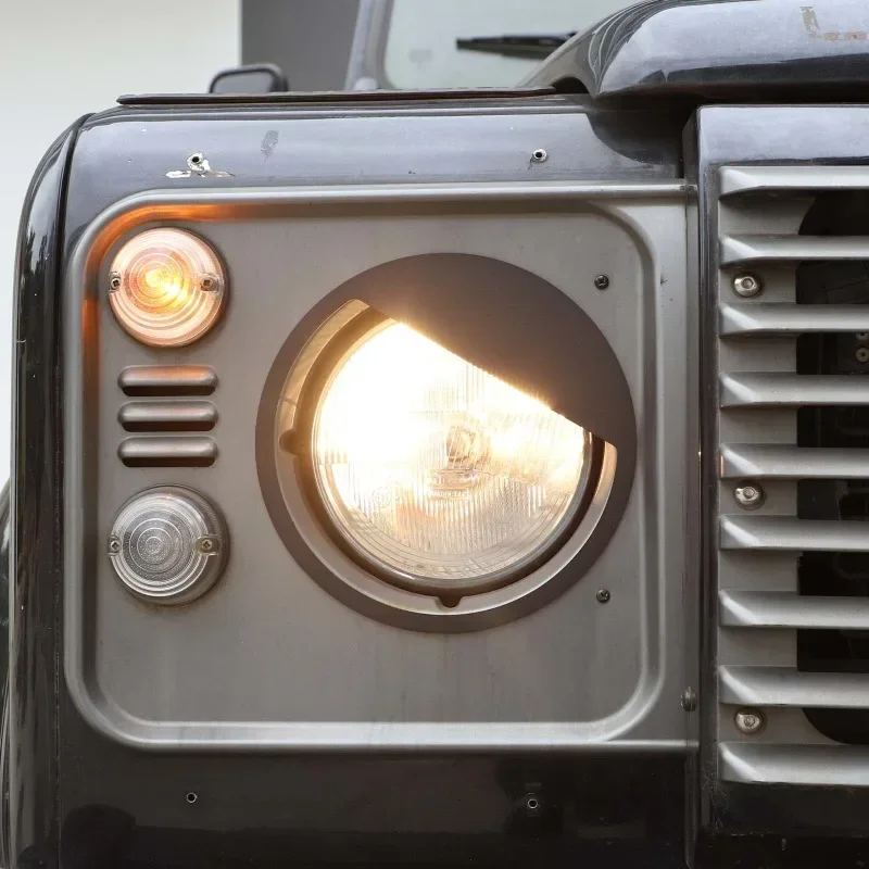 Suetlcoity For Land Rover Defender 2004-2019 Aluminum Alloy Black Car Headlight Angry Eyes Headlight Cover Trim Car Accessories
Suetlcoity For Land Rover Defender 2004-2019 Aluminum Alloy Black Car Headlight Angry Eyes Headlight Cover Trim Car Accessories