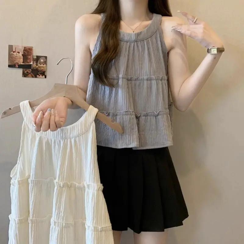 Sweet Women's Design Neck Hanging Strap Vest Short Pure Color Meat Concealing Slimming Top Summer New Arrival 2024
Sweet Women's Design Neck Hanging Strap Vest Short Pure Color Meat Concealing Slimming Top Summer New Arrival 2024