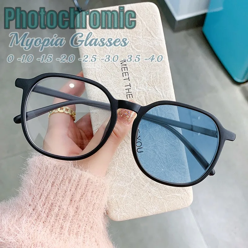 Fashionable Photochromic Glasses Men Women Square Oversized Myopia Eyeglasses Outdoor Color Changing Short-sighted Eyewear
Fashionable Photochromic Glasses Men Women Square Oversized Myopia Eyeglasses Outdoor Color Changing Short-sighted Eyewear