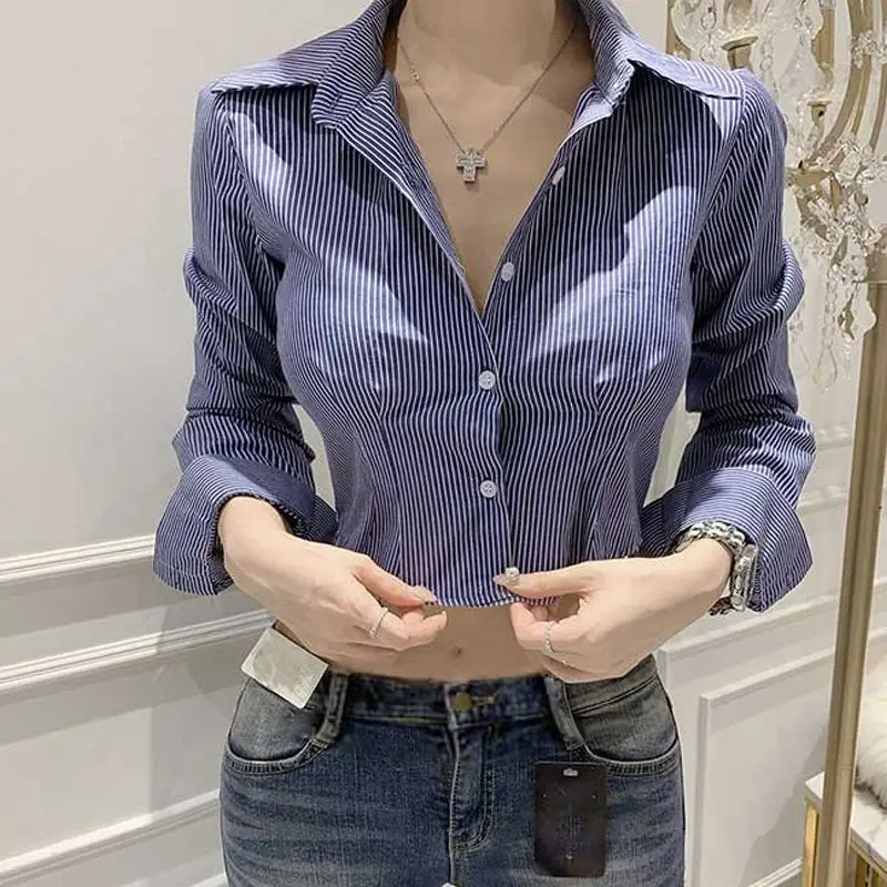 Gagaok Korean Style Women Shirt Casual Turn-down Collar Slim Waist Crop Top Shirts Summer New Striped Long Sleeved Tops
Gagaok Korean Style Women Shirt Casual Turn-down Collar Slim Waist Crop Top Shirts Summer New Striped Long Sleeved Tops