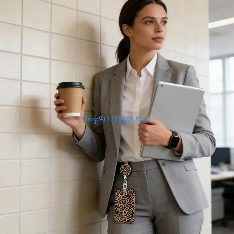 G88D Retractable Badge Holder with Removeble Neck Strap For Offices School Travel
G88D Retractable Badge Holder with Removeble Neck Strap For Offices School Travel