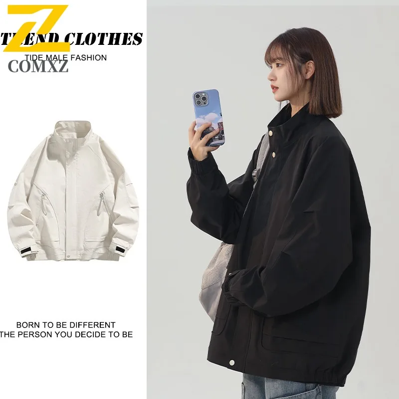 COMXZ 2025 Plus Size Jacket Men M 8XL Trendy Casual Loose Fit Fashion Coat Spring Autumn Lightweight Versatile Outwear
COMXZ 2025 Plus Size Jacket Men M 8XL Trendy Casual Loose Fit Fashion Coat Spring Autumn Lightweight Versatile Outwear