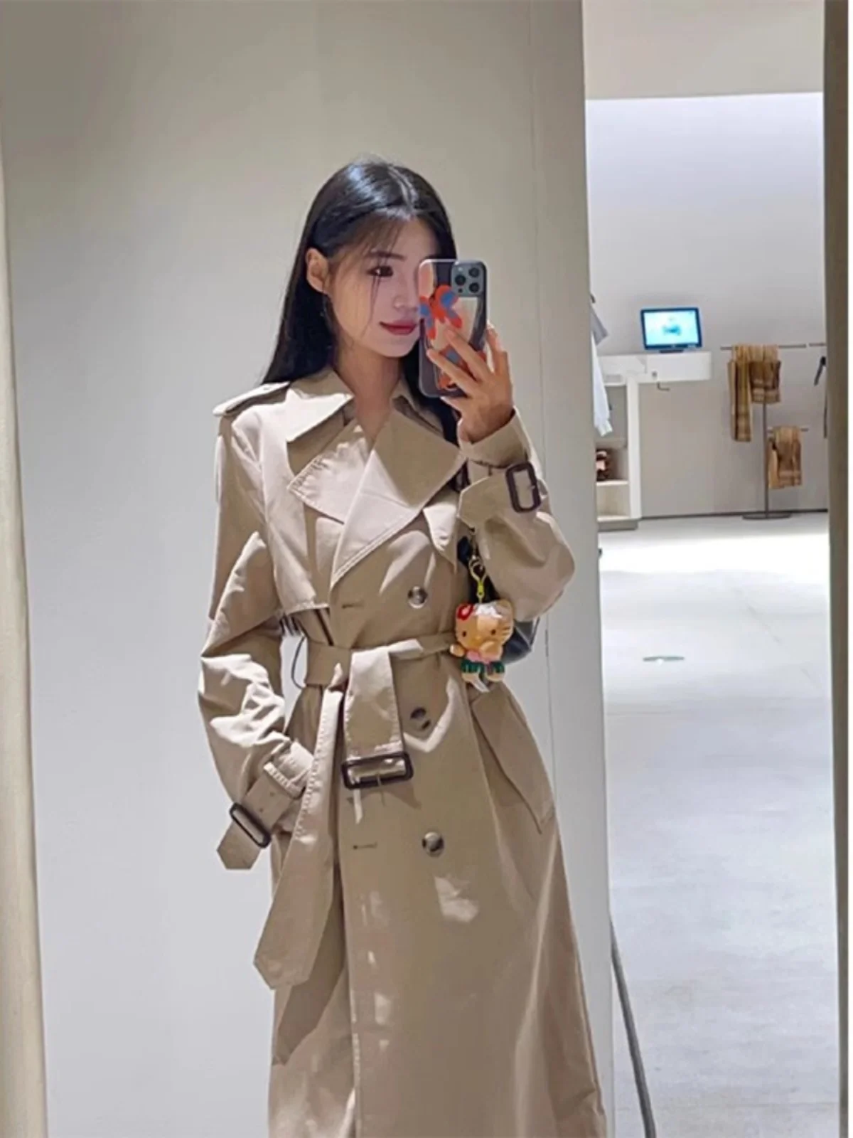 Осень-зима женское длинное свободное двубортное пальто с поясом для поездок на работу Sle Faionable ретро однотонный костюм Jaet
Осень-зима женское длинное свободное двубортное пальто с поясом для поездок на работу Sle Faionable ретро однотонный костюм Jaet