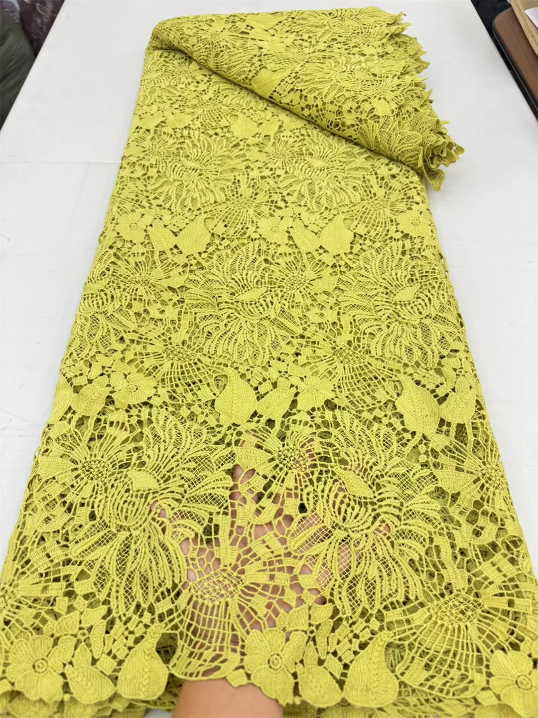 New African Guipure Cord Lace Fabric 2025 New High Quality Nigerian Water Soluble Lace Fabrics 5 Yards For Wedding Dresses Party
New African Guipure Cord Lace Fabric 2025 New High Quality Nigerian Water Soluble Lace Fabrics 5 Yards For Wedding Dresses Party