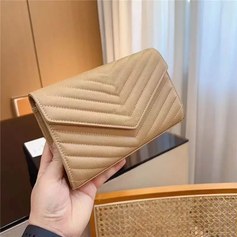 Trendy Brand Women's Shoulder Fashionable and Versatile Handbag Multi functional Capacity Classic Crossbody leather with box
Trendy Brand Women's Shoulder Fashionable and Versatile Handbag Multi functional Capacity Classic Crossbody leather with box