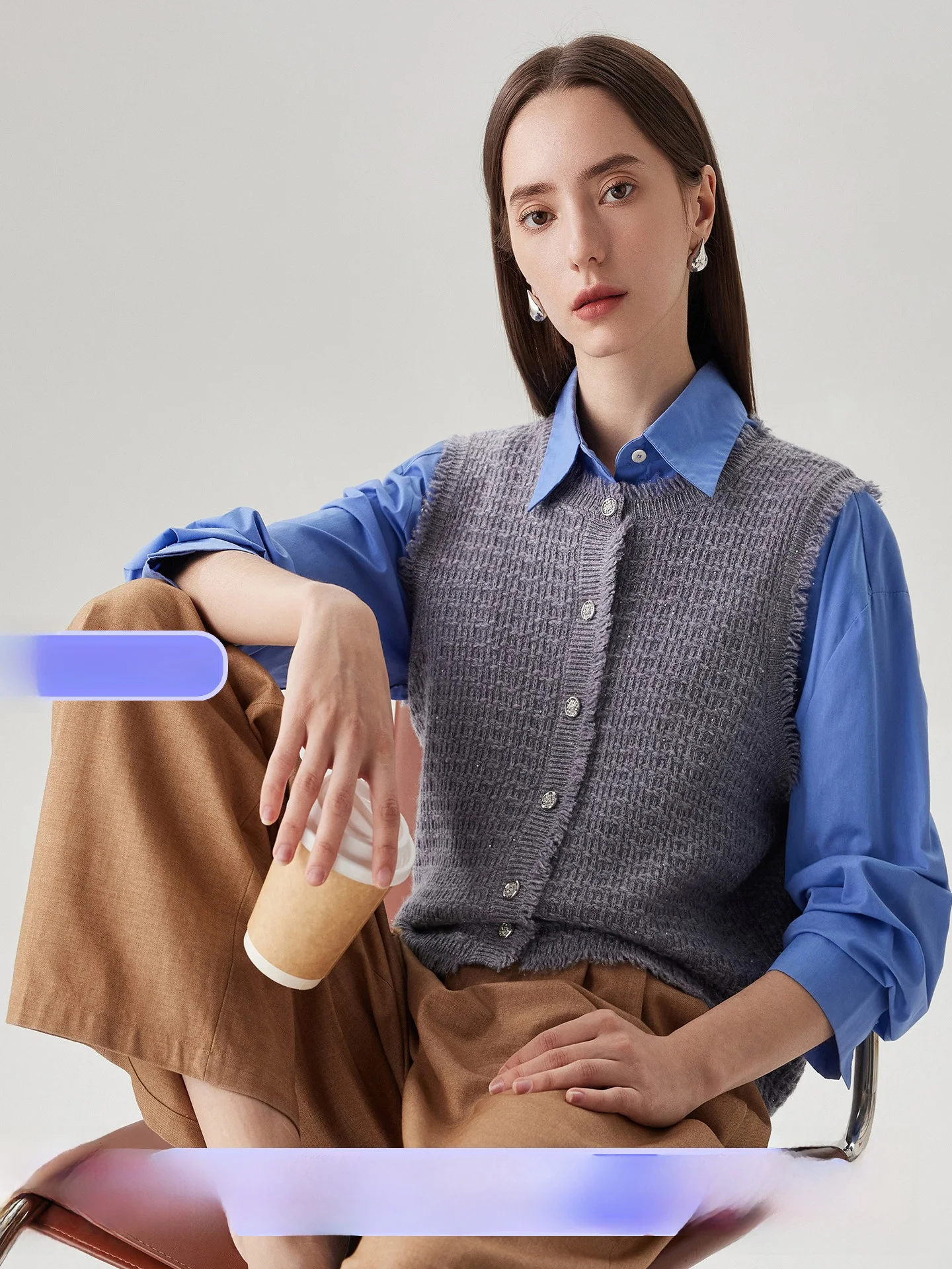 Zhaojun осенне-зимний шерстяной жилет, круглый многослойный женский модный вязаный топ для поездок на работу, прямой крой
Zhaojun осенне-зимний шерстяной жилет, круглый многослойный женский модный вязаный топ для поездок на работу, прямой крой