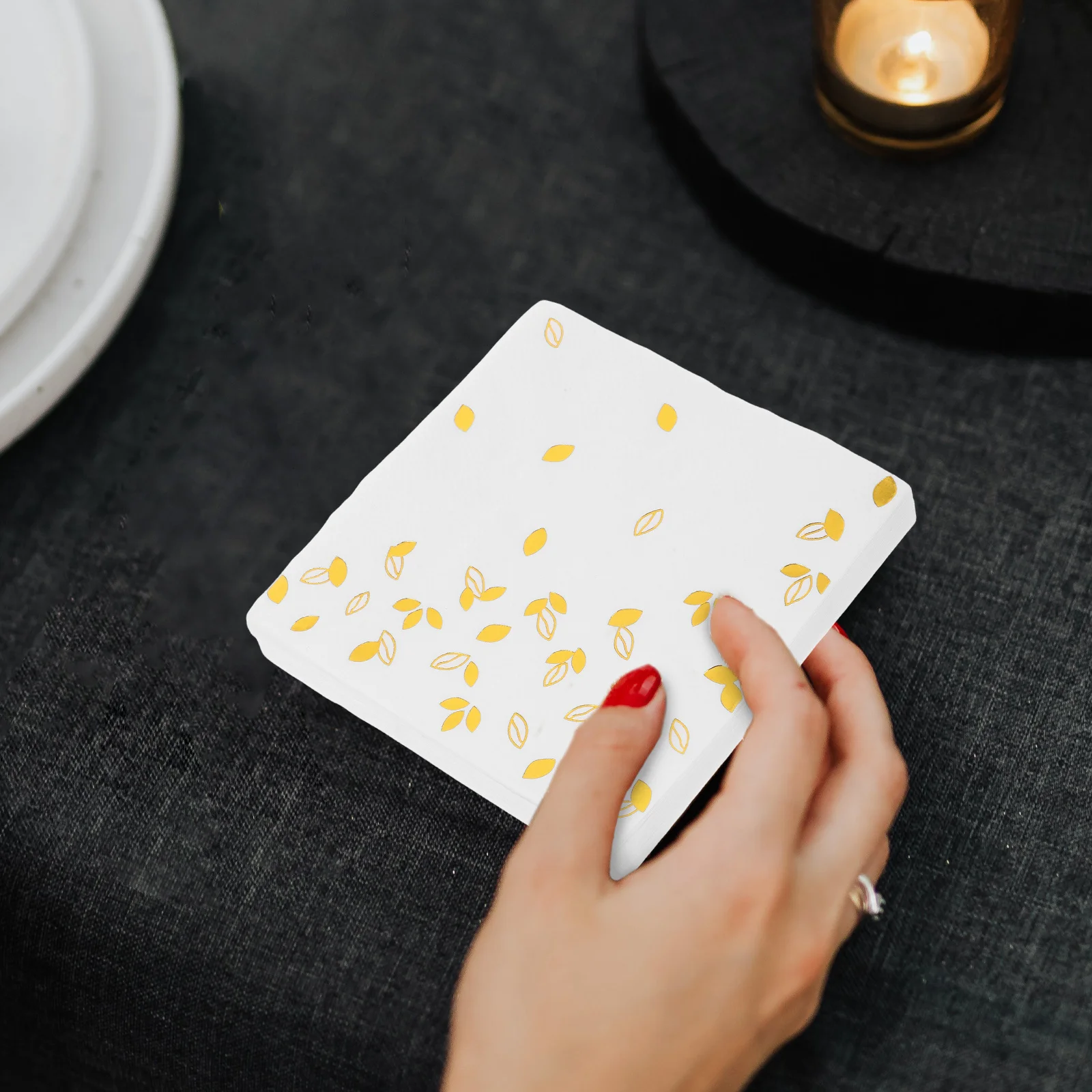 Gold Foil Napkins Paper Hand Towels White Gold Elegant Birthday Wedding Party Guest Disposable Dinner Napkins Thick Absorbent
Gold Foil Napkins Paper Hand Towels White Gold Elegant Birthday Wedding Party Guest Disposable Dinner Napkins Thick Absorbent