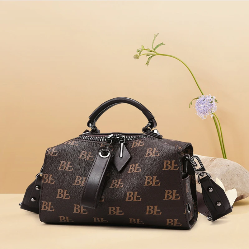 2024 Luxury Convertible Crossbody Shoulder Bag for Women Large Capacity Pillow Tote Purse with Multi-functional Storage Fashion
2024 Luxury Convertible Crossbody Shoulder Bag for Women Large Capacity Pillow Tote Purse with Multi-functional Storage Fashion