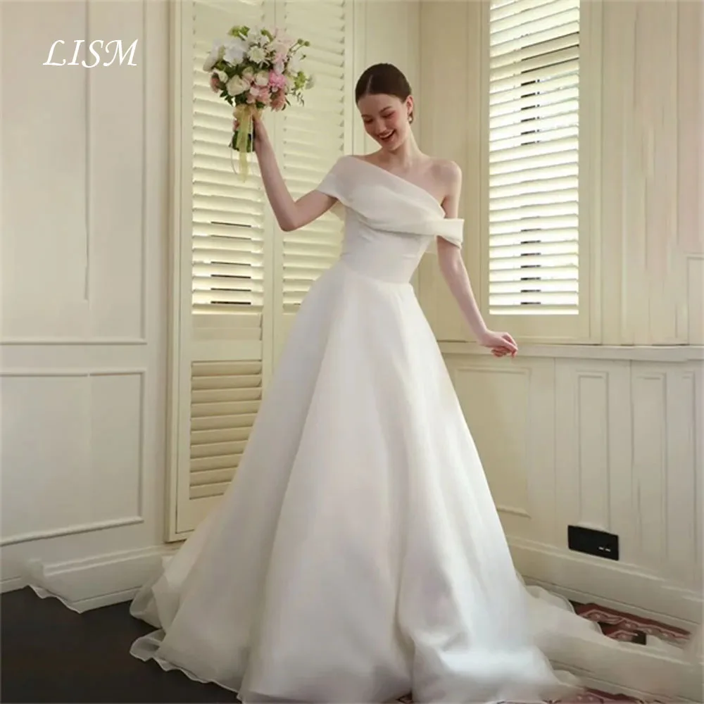 LISM Off the Shoulder Korea Wedding Dresses Princess A Line Silk Organza Bridal Gown Photo Shoot Corset/Zip Backless Bride Dress
LISM Off the Shoulder Korea Wedding Dresses Princess A Line Silk Organza Bridal Gown Photo Shoot Corset/Zip Backless Bride Dress