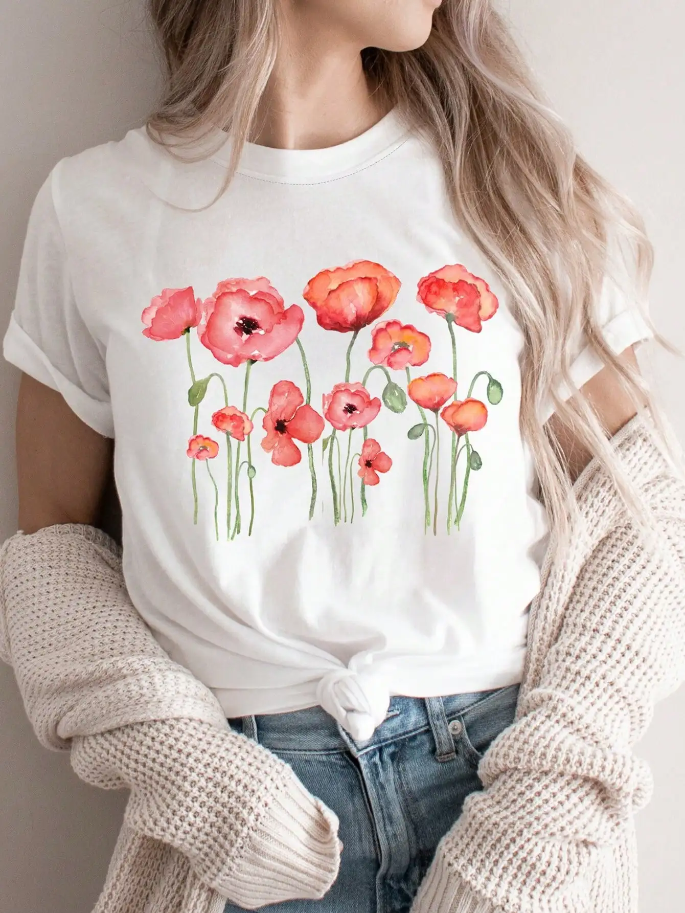 Футболка с цветочным принтом, повседневный топ с круглым вырезом и короткими рукавами на весну и лето, женская одежда больших размеров 
Футболка с цветочным принтом, повседневный топ с круглым вырезом и короткими рукавами на весну и лето, женская одежда больших размеров