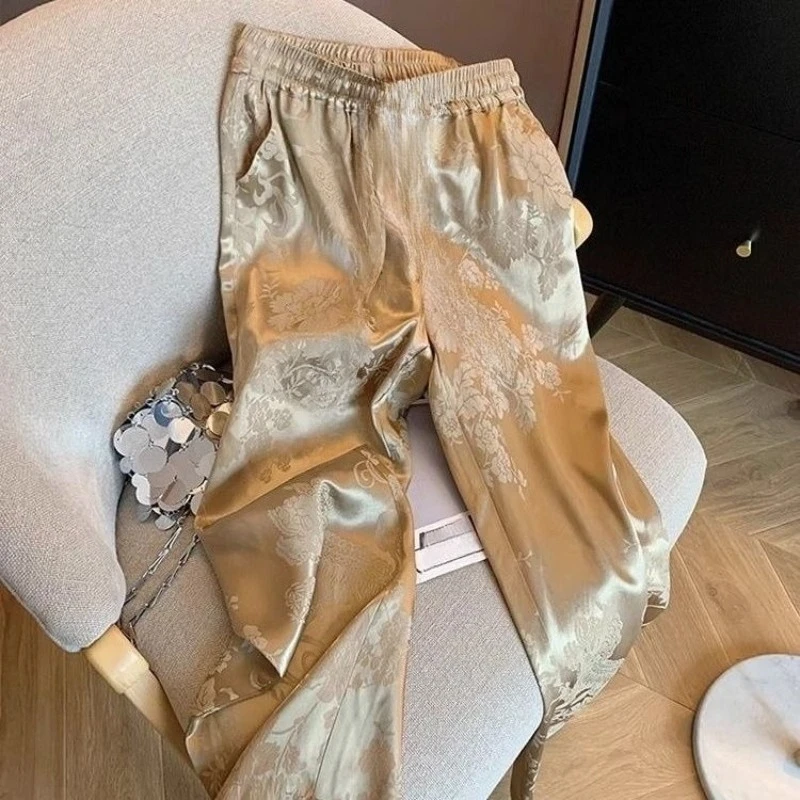 2025 new Spring Summer Women Vintage Dobby Floral Wide Leg High Waisted Pants , Woman Jacquard Flower Trousers
2025 new Spring Summer Women Vintage Dobby Floral Wide Leg High Waisted Pants , Woman Jacquard Flower Trousers