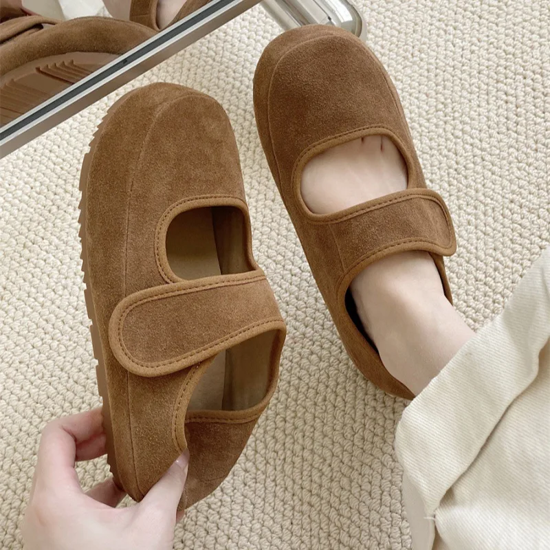Female Ethnic Style Loafers Women Flats Vintage Mary Jane Shoes Elegant Retro Fashion Comfortable Leather Stitching Sneakers
Female Ethnic Style Loafers Women Flats Vintage Mary Jane Shoes Elegant Retro Fashion Comfortable Leather Stitching Sneakers