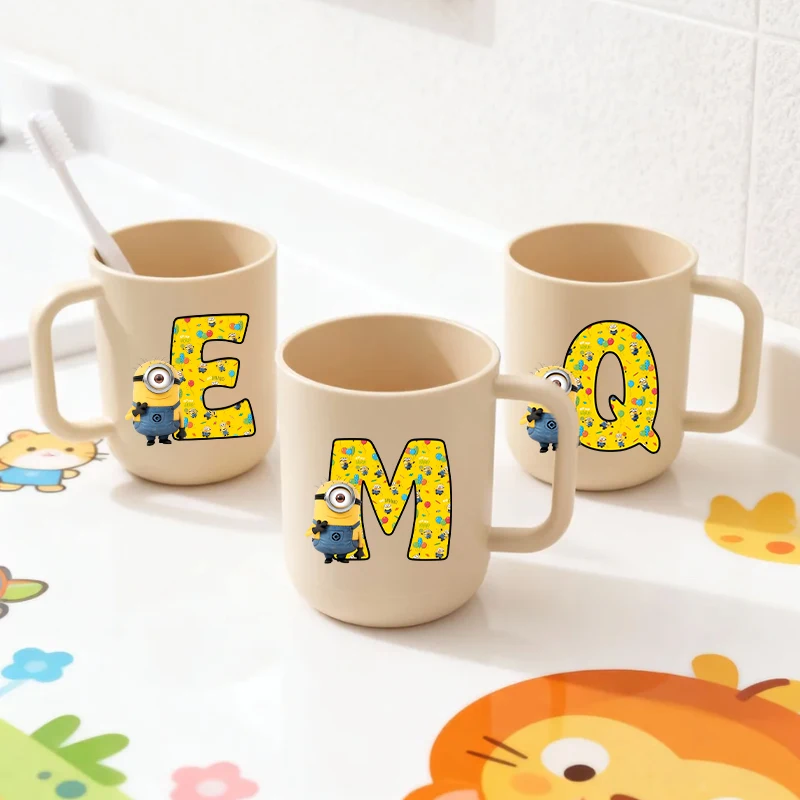 Minionses Water Cup with Handle Anime Cartoon A-Z Letter Mouthwash Cups Fashion Large Capacity Plastic Toothbrush Cup Mug Gifts
Minionses Water Cup with Handle Anime Cartoon A-Z Letter Mouthwash Cups Fashion Large Capacity Plastic Toothbrush Cup Mug Gifts