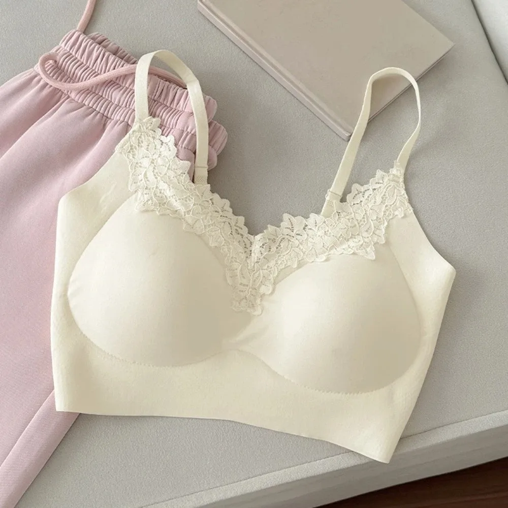 Anti-sagging Close-fitting Seamless Bra Shockproof Beautiful Back Wireless Bra Lace Underwear for Women Running
Anti-sagging Close-fitting Seamless Bra Shockproof Beautiful Back Wireless Bra Lace Underwear for Women Running
