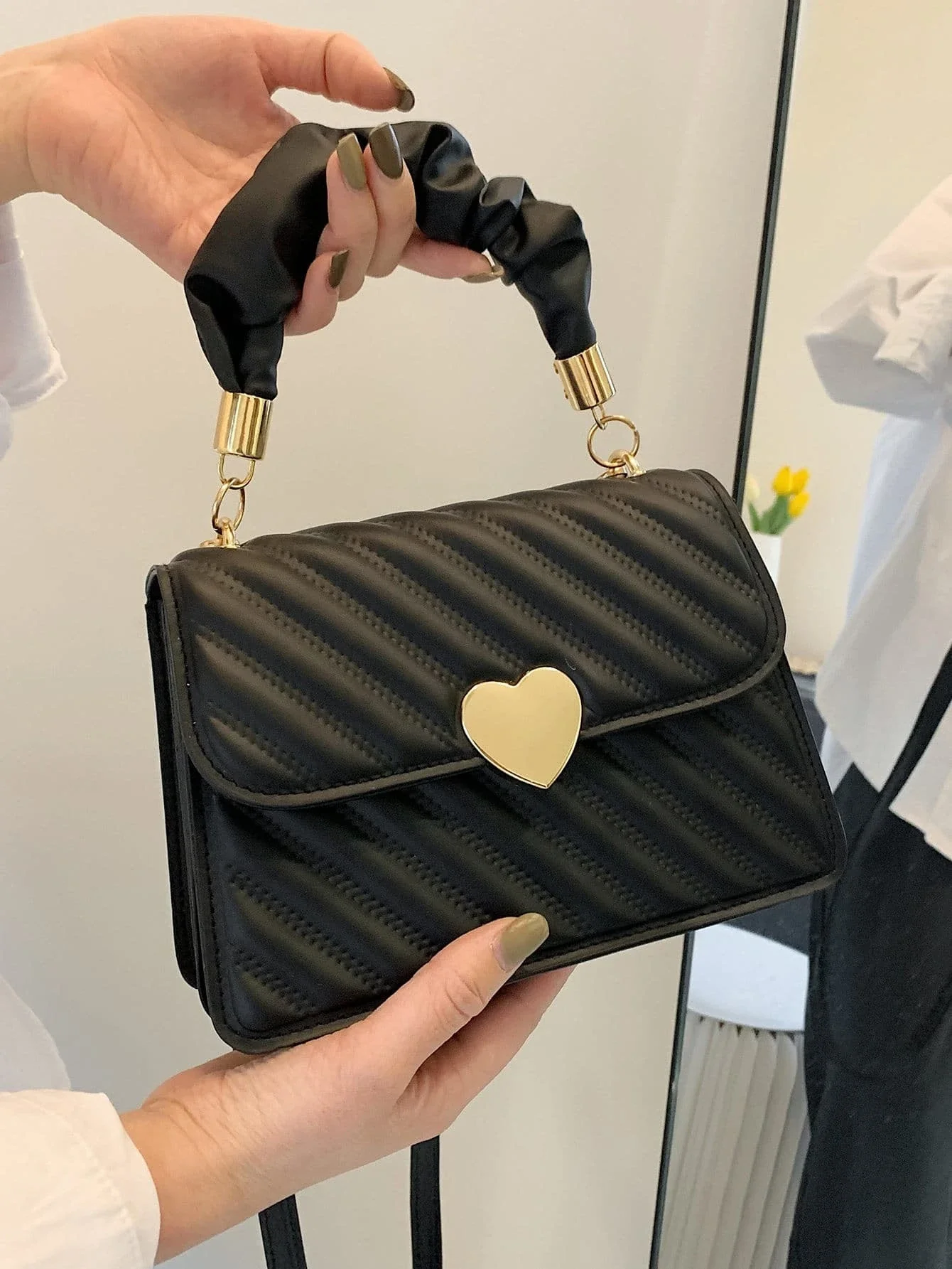 Lightweight,Business Casual Heart Decor Snap Button Square Bag For Teen Girls Women College Students,Rookies & White-collar Work
Lightweight,Business Casual Heart Decor Snap Button Square Bag For Teen Girls Women College Students,Rookies & White-collar Work