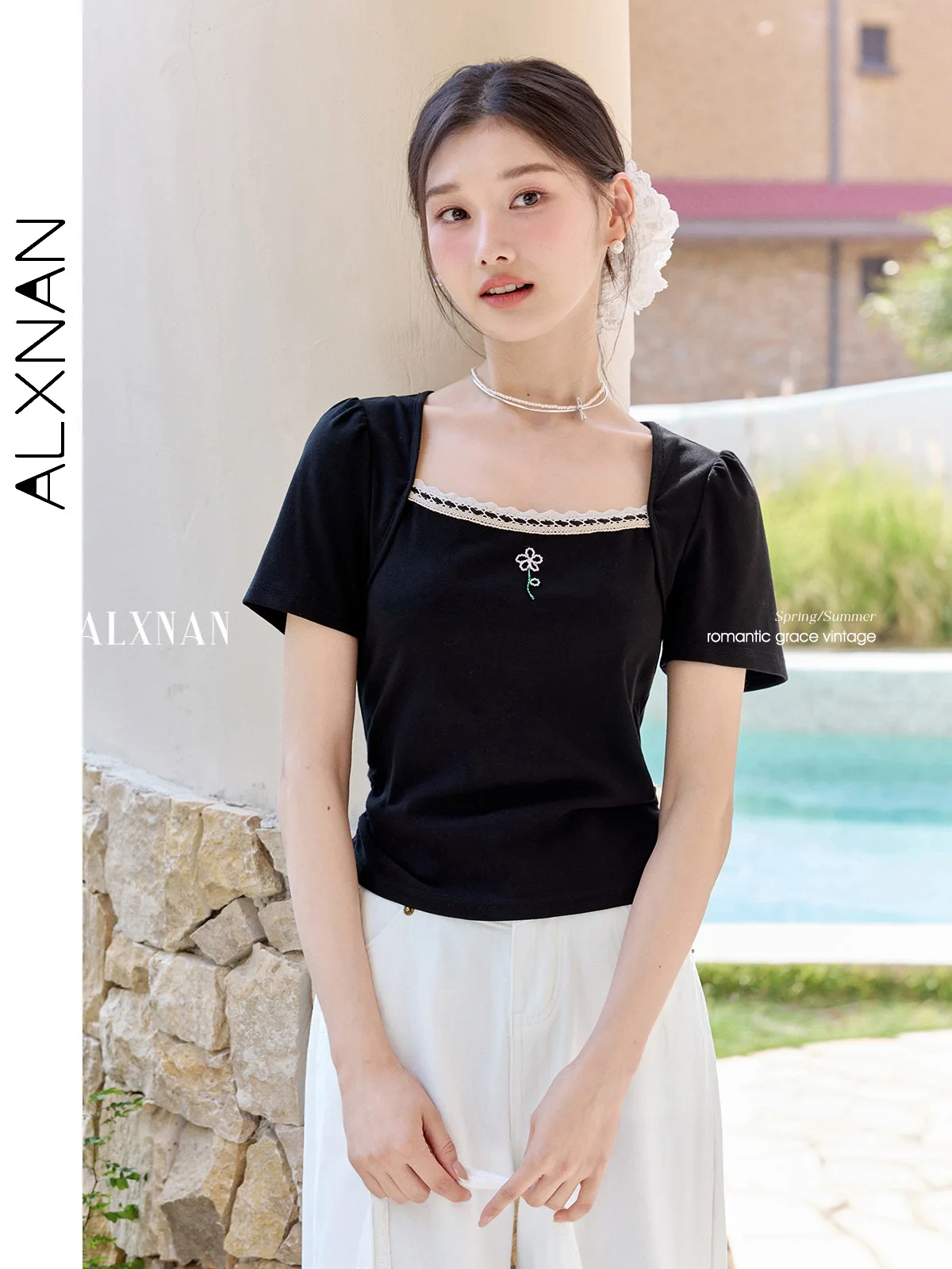 ALXNAN Women's T-shirt Black Square Collar Short Sleeve T-shirt Summer Elegant French Style Slim Fit Short Ladies Tops L539103
ALXNAN Women's T-shirt Black Square Collar Short Sleeve T-shirt Summer Elegant French Style Slim Fit Short Ladies Tops L539103