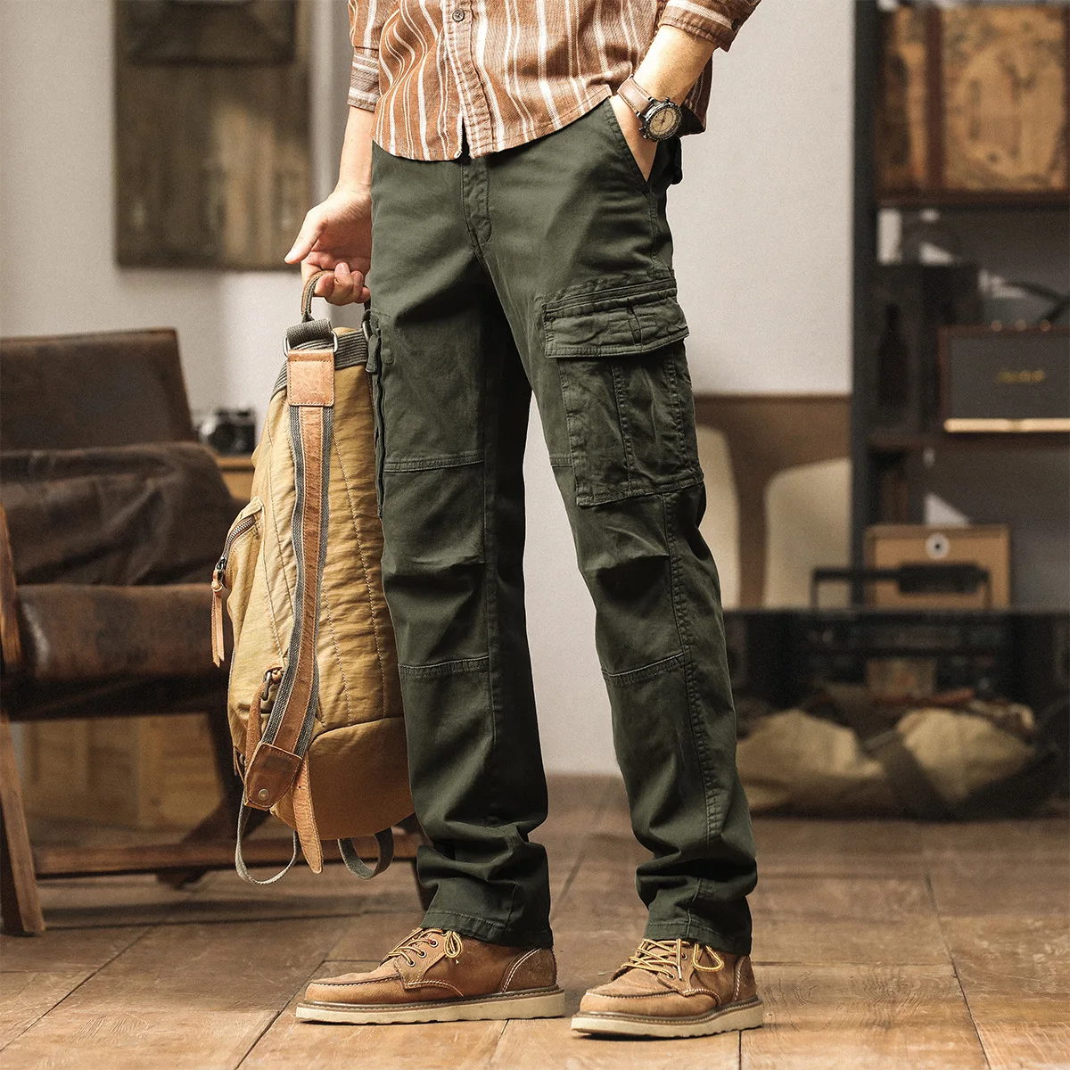 2026 New American Retro Multi Pocket Straight Leg Men Pants Cotton Casual Baggy Outdoor Cargo Pants for Men Streetwear Trousers
2026 New American Retro Multi Pocket Straight Leg Men Pants Cotton Casual Baggy Outdoor Cargo Pants for Men Streetwear Trousers