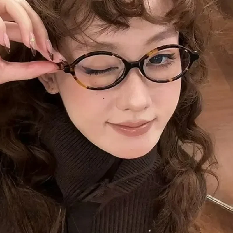 Retro Oval Small Frame Myopia Glasses Womens Anti Blue Light Near Sight Eyeglasses Fashion High Definition Finished Eyewear Quay
Retro Oval Small Frame Myopia Glasses Womens Anti Blue Light Near Sight Eyeglasses Fashion High Definition Finished Eyewear Quay