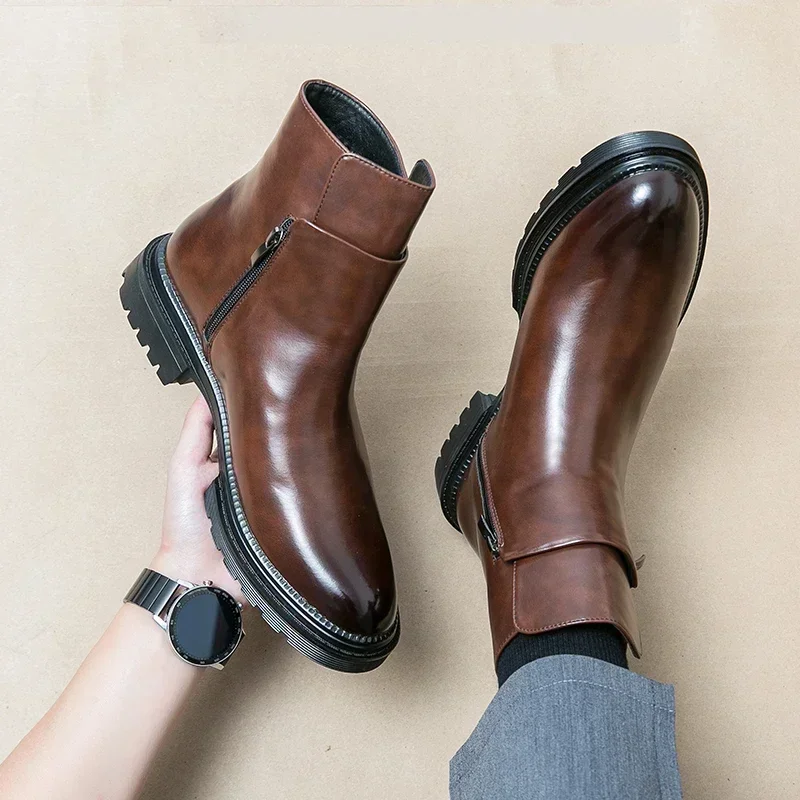 New Men Boots PU Solid Color High Top Low Heel Thick Bottom Side Zipper Business Dress Boots Comfortable Non Slip Men Boots
New Men Boots PU Solid Color High Top Low Heel Thick Bottom Side Zipper Business Dress Boots Comfortable Non Slip Men Boots