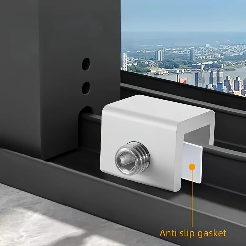 9 pieces / 3 sets door and window limit clamps, sliding window locks with protective pads, key lock sliding window locks.
9 pieces / 3 sets door and window limit clamps, sliding window locks with protective pads, key lock sliding window locks.