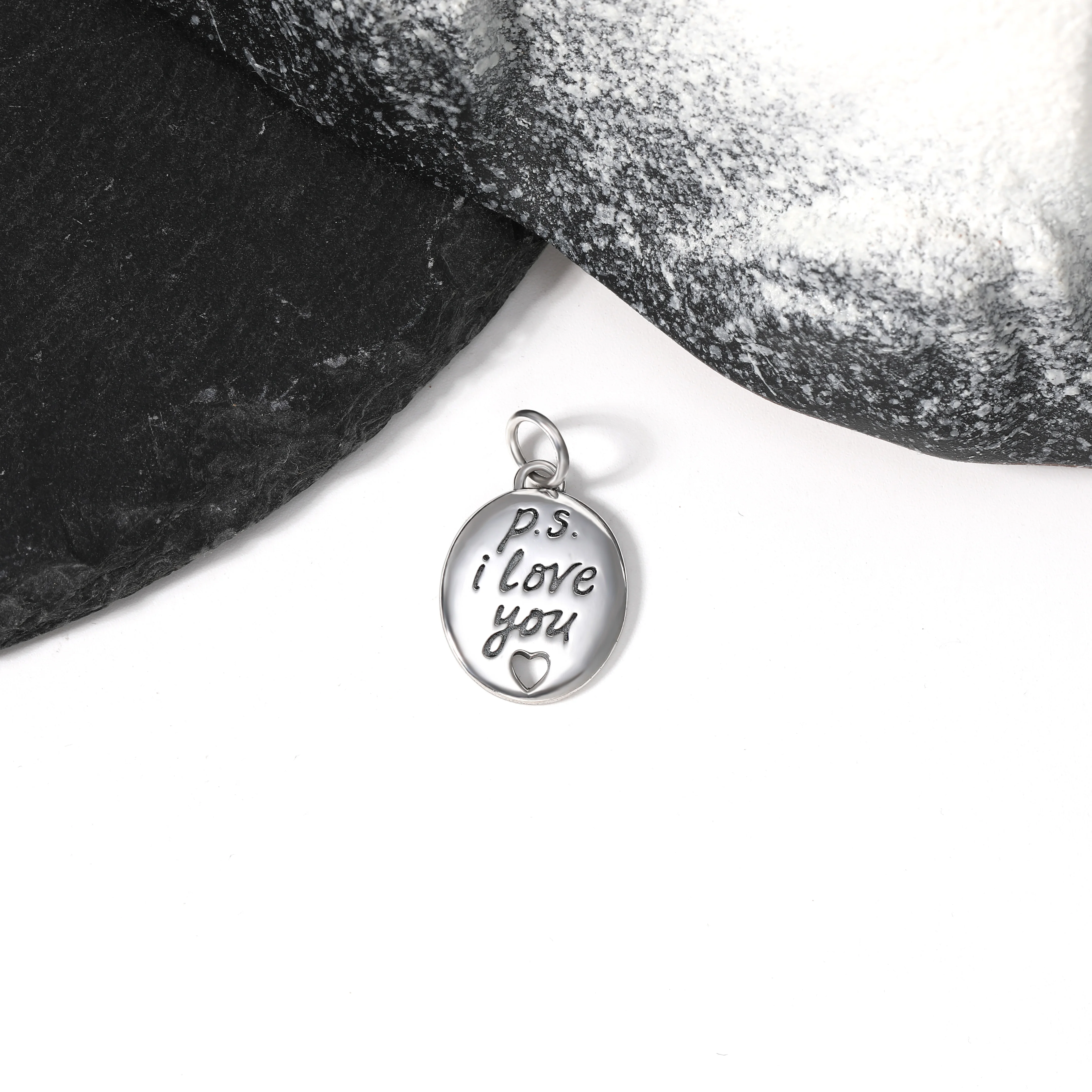 DJ042 genuine 925 sterling silver fashionable letter "P.S. I Love You" pendant silver jewelry
DJ042 genuine 925 sterling silver fashionable letter "P.S. I Love You" pendant silver jewelry