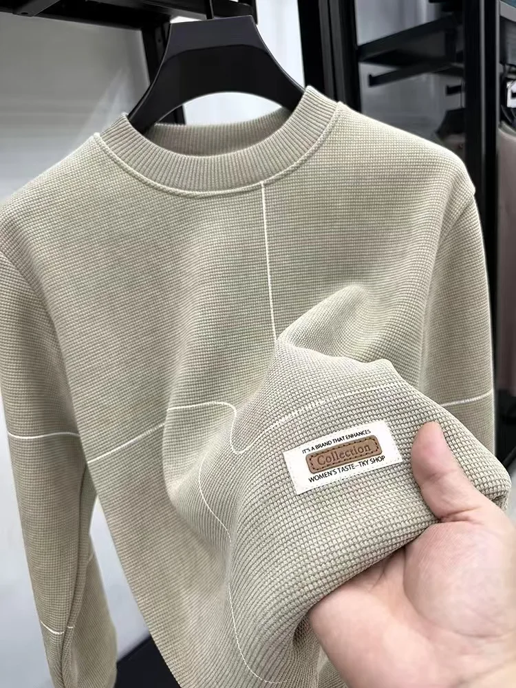 Men's Fleece Lined Hoodless Sweatshirt Thick Long Sleeve round Neck Warm Base Layer Shirt Fashionable Autumn Winter Casual Wear
Men's Fleece Lined Hoodless Sweatshirt Thick Long Sleeve round Neck Warm Base Layer Shirt Fashionable Autumn Winter Casual Wear