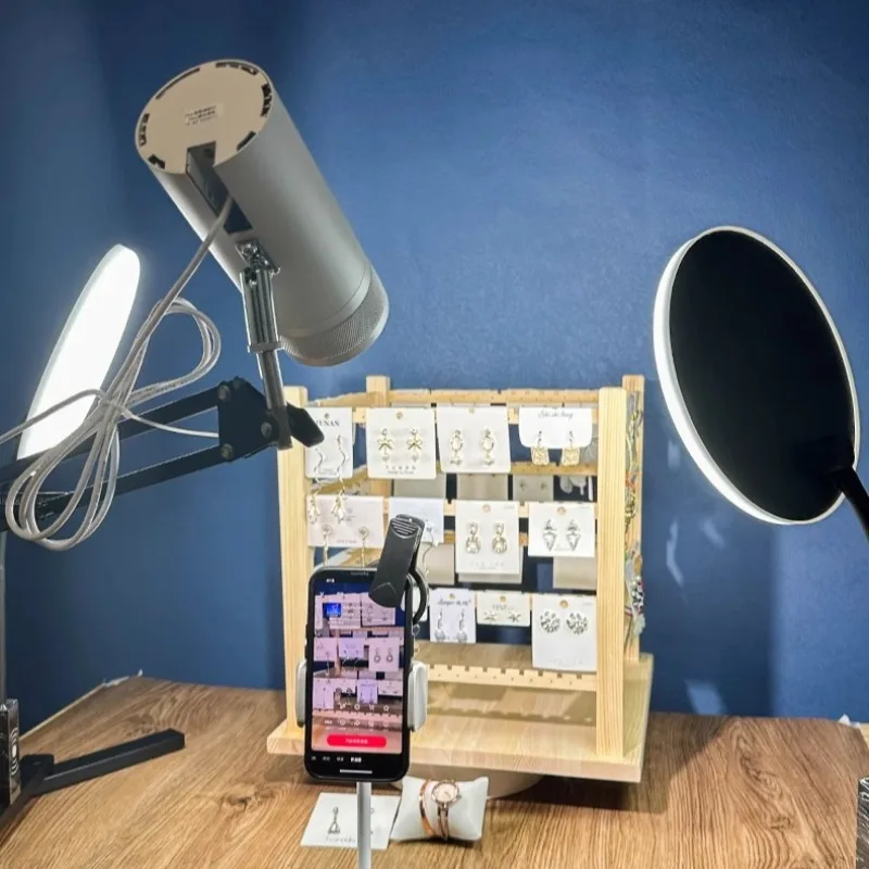 Live photography lights Jewelry shooting lights Gem live broadcast franchise store equipment
Live photography lights Jewelry shooting lights Gem live broadcast franchise store equipment