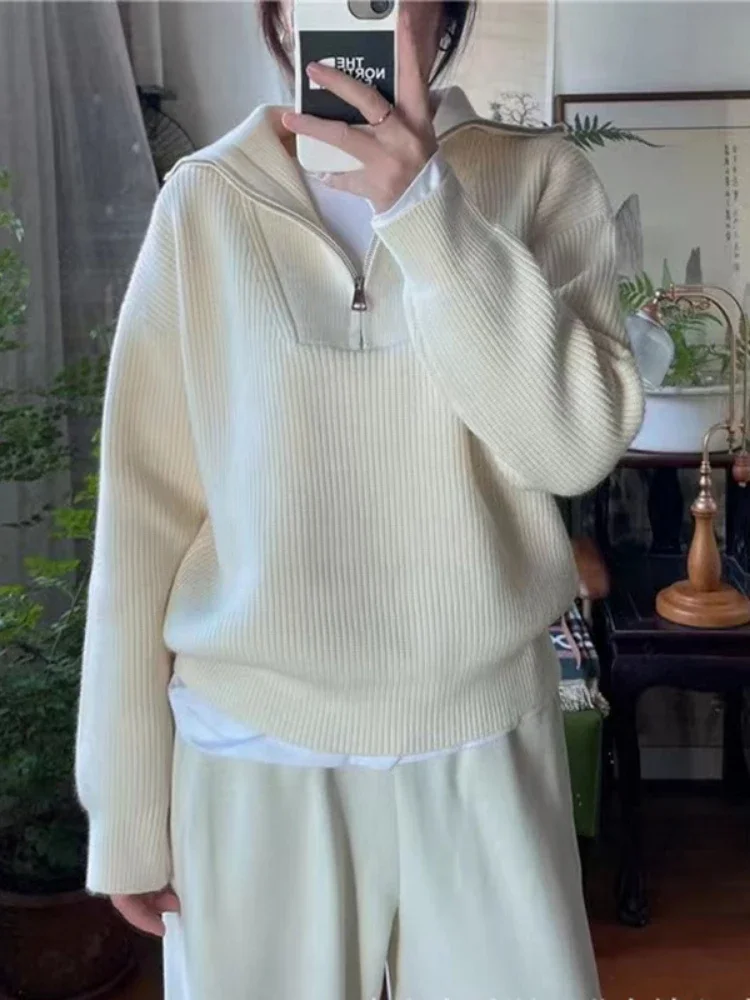 Stand collar sweater female autumn and winter new Korean version of simple lazy relaxed relaxed pullover sweater top
Stand collar sweater female autumn and winter new Korean version of simple lazy relaxed relaxed pullover sweater top