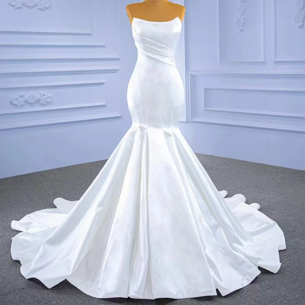 Luxury Strapless Sleeveless Lace-Up Back Ruched Bridal Dress Customizable Wedding Gown
Luxury Strapless Sleeveless Lace-Up Back Ruched Bridal Dress Customizable Wedding Gown