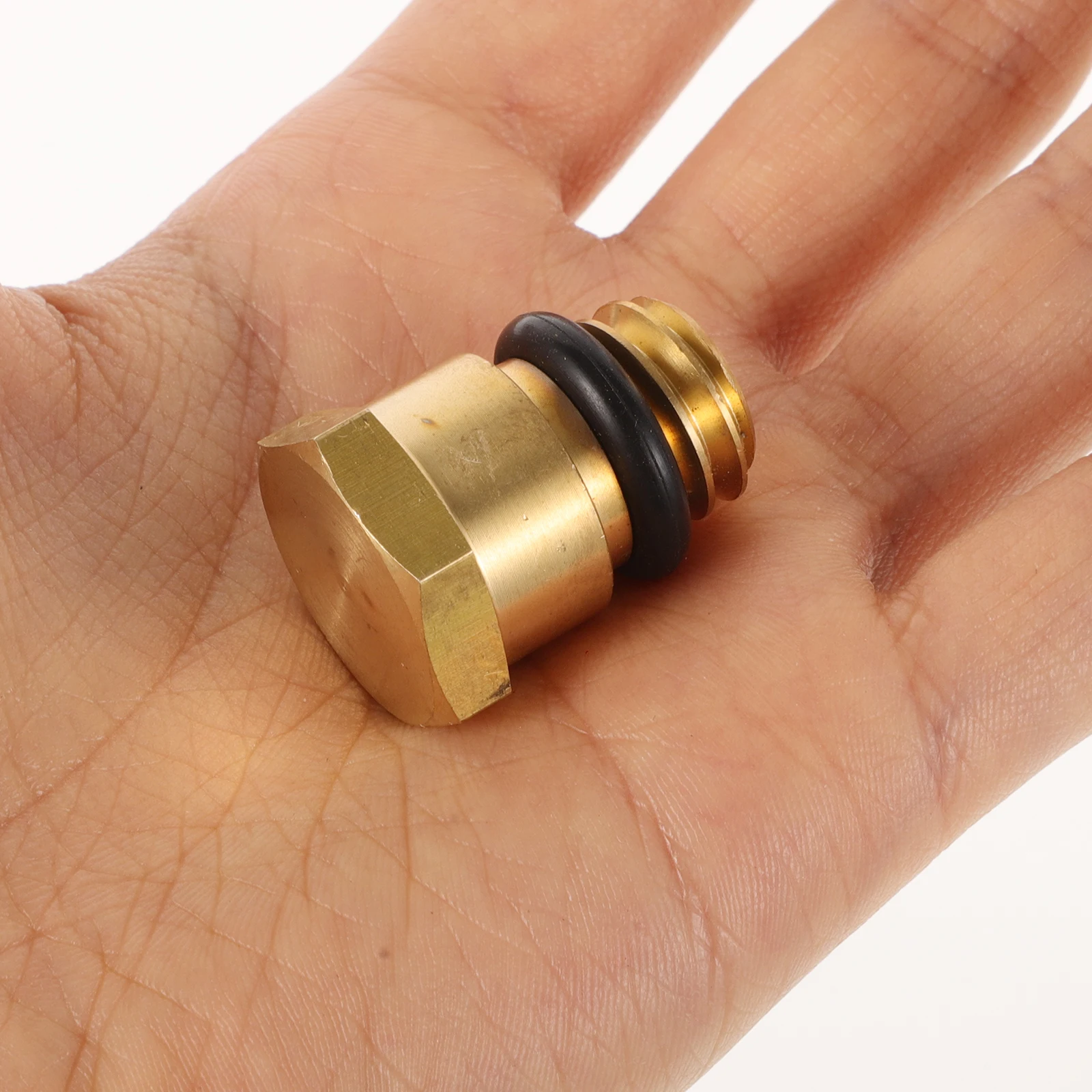 Oil Water Separator Accessories Drain Plug Car 6.0L 03-07 Sturdy Brass Prevents Damage Enhances Performance Engine Part 
Oil Water Separator Accessories Drain Plug Car 6.0L 03-07 Sturdy Brass Prevents Damage Enhances Performance Engine Part