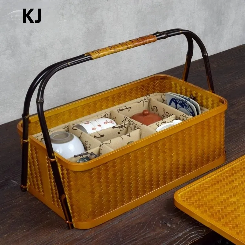 Китайская бамбуковая плетеная корзина для чайного набора, портативный дорожный органайзер для чайной церемонии Кунг-фу, ретро-сундучок для чая, сумка-переноска
Китайская бамбуковая плетеная корзина для чайного набора, портативный дорожный органайзер для чайной церемонии Кунг-фу, ретро-сундучок для чая, сумка-переноска