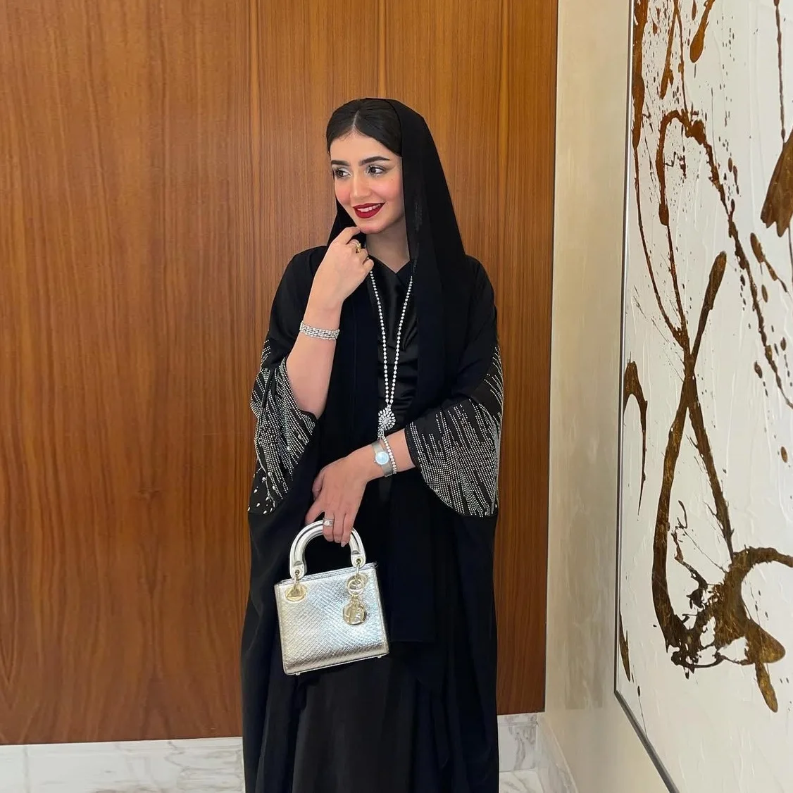 Dubai Luxury Abayas Women Muslim Dress Diamonds Kimono Jalabiya Kebaya Eid Turkey Kaftan Kebaya Caftan Marocain Femme Robe Gown
Dubai Luxury Abayas Women Muslim Dress Diamonds Kimono Jalabiya Kebaya Eid Turkey Kaftan Kebaya Caftan Marocain Femme Robe Gown