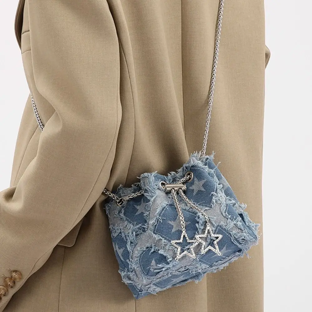 French Tassel Star Denim Bucket Bag Rhinestone Drawstring Metal Chain Crossbody Bag Small Purse Handbag Cloth Shoulder Bag Party
French Tassel Star Denim Bucket Bag Rhinestone Drawstring Metal Chain Crossbody Bag Small Purse Handbag Cloth Shoulder Bag Party