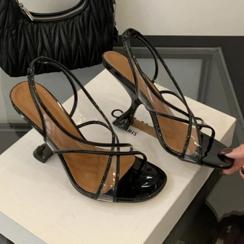 Модные прозрачные брендовые женские летние туфли на высоком каблуке, новые сексуальные вечерние платья с открытым носком, туфли-лодочки с перекрестным ремешком, элегантные женские сандалии для взрослых
Модные прозрачные брендовые женские летние туфли на высоком каблуке, новые сексуальные вечерние платья с открытым носком, туфли-лодочки с перекрестным ремешком, элегантные женские сандалии для взрослых