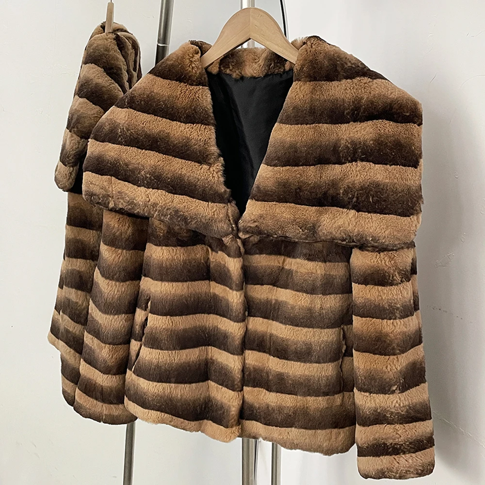 Women Real Fur Coat Natural Rabbit FurJacket Luxury Winter Thick Warm Elegant Long Sleeve Fashion Streetwear Outerwear Coat
Women Real Fur Coat Natural Rabbit FurJacket Luxury Winter Thick Warm Elegant Long Sleeve Fashion Streetwear Outerwear Coat