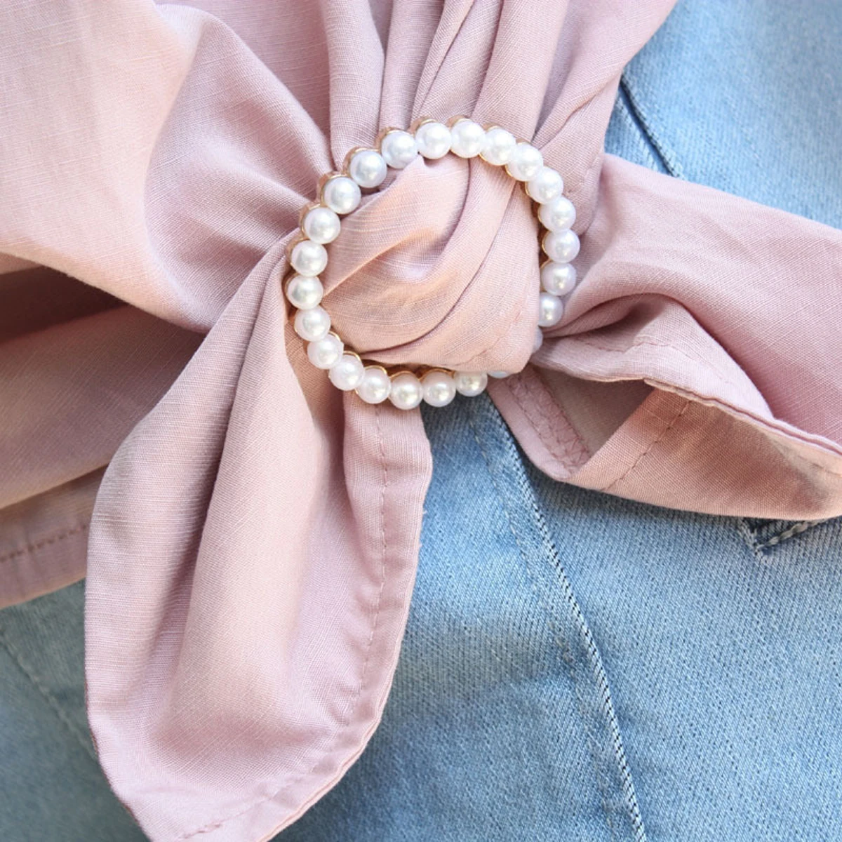 5 Pcs Clothing Corner Knotted Buckle Pearl Rhinestone Bride Dress Decorative T Shirt Accessories Reusable Metal
5 Pcs Clothing Corner Knotted Buckle Pearl Rhinestone Bride Dress Decorative T Shirt Accessories Reusable Metal