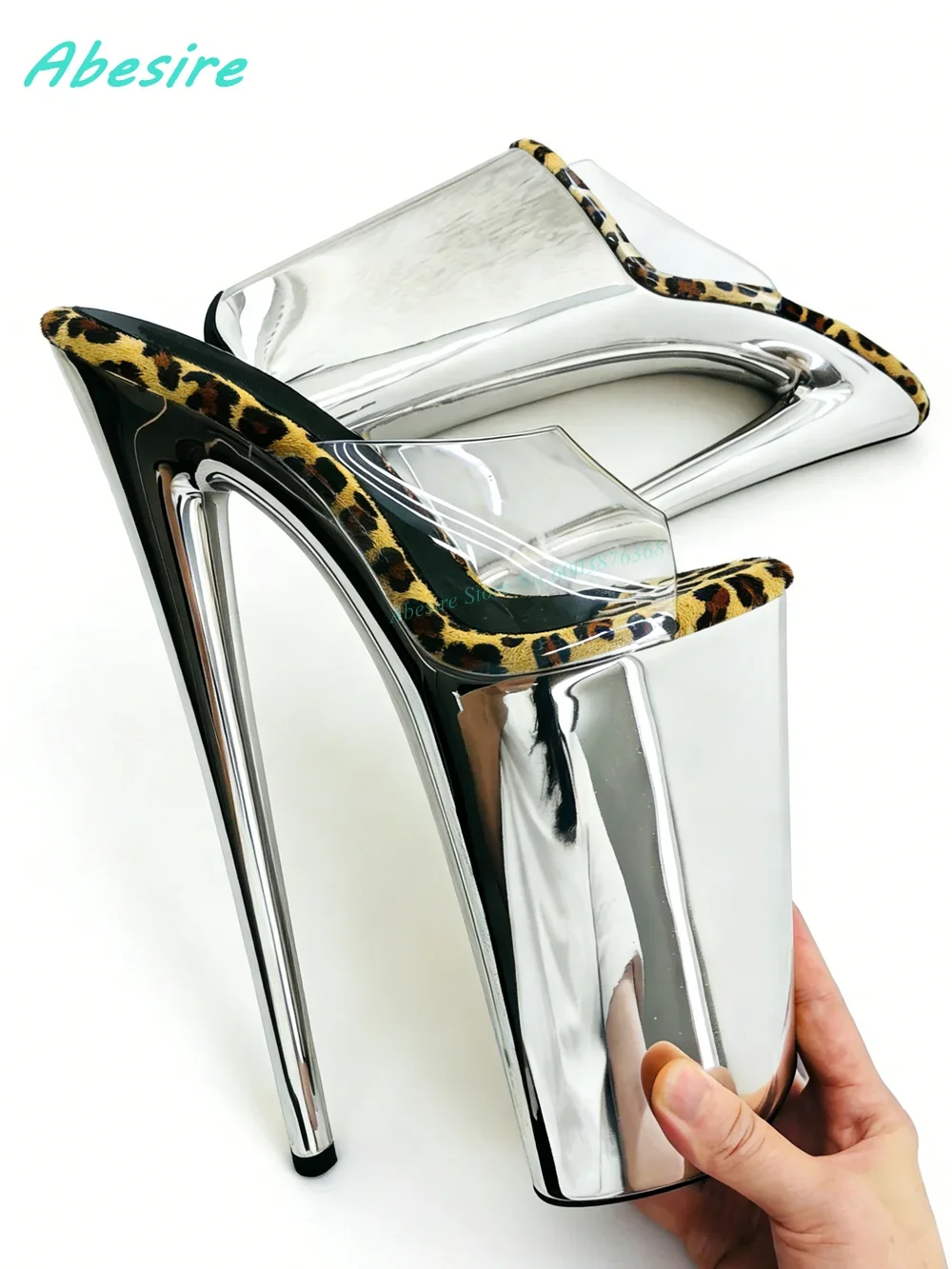 Peep Toe High-Platform Stiletto Heels Shoes for Women Gold Patent-Leather Leopard Pattern Slippers Spicy Girls Stage Shoes New
Peep Toe High-Platform Stiletto Heels Shoes for Women Gold Patent-Leather Leopard Pattern Slippers Spicy Girls Stage Shoes New