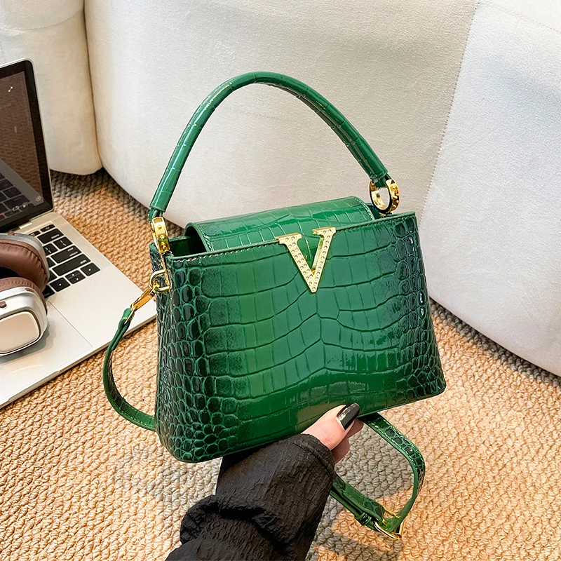 Black Crocodile Patern Crossbody Bag For Women Top Brand Shoulder Bag Designer Handbag 6 Colors PU Leather Bag Bucket Tote
Black Crocodile Patern Crossbody Bag For Women Top Brand Shoulder Bag Designer Handbag 6 Colors PU Leather Bag Bucket Tote