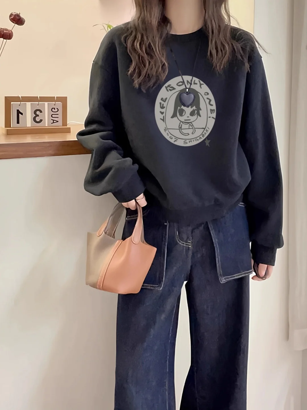 Женская тонкая толстовка из флиса для ранней осени, свободного кроя, с круглым вырезом, без капюшона, с высокой талией, маленького размера, на флисовой подкладке
Женская тонкая толстовка из флиса для ранней осени, свободного кроя, с круглым вырезом, без капюшона, с высокой талией, маленького размера, на флисовой подкладке