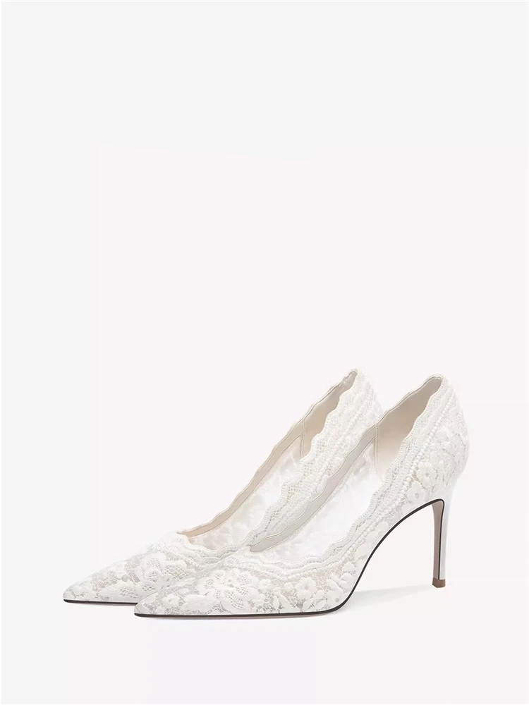 Spring and summer new pointed shallow lace mesh wedding shoes banquet dress large size stiletto high-heeled women's shoes
Spring and summer new pointed shallow lace mesh wedding shoes banquet dress large size stiletto high-heeled women's shoes