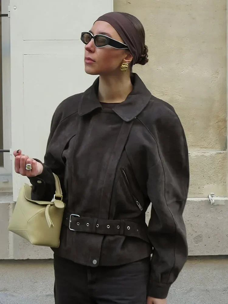 Женская шерстяная куртка с поясом, устойчивая к морщинам, однотонное короткое пальто с коричневым воротником для женщин, 202, тихая роскошная смесь, офисная и уличная одежда
Женская шерстяная куртка с поясом, устойчивая к морщинам, однотонное короткое пальто с коричневым воротником для женщин, 202, тихая роскошная смесь, офисная и уличная одежда