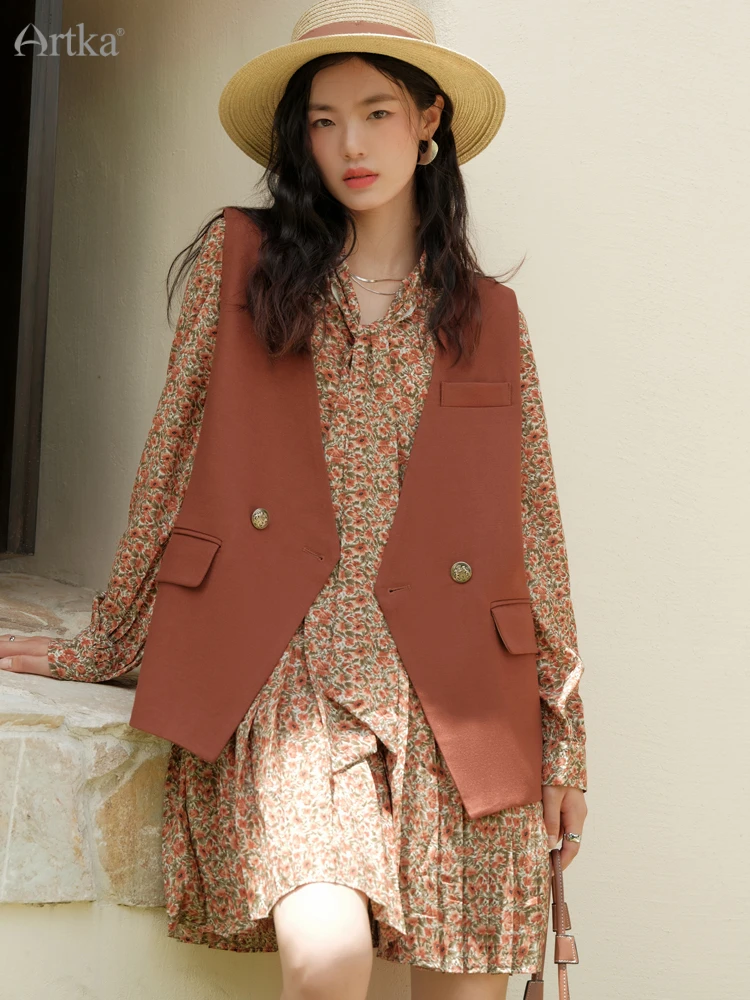 ARTKA 2022 Autumn New Women Suits French Vintage Loose Floral Pleated Dress 2 Piece Set Casual V-Neck Blazer Vest Suit TZ29329Q
ARTKA 2022 Autumn New Women Suits French Vintage Loose Floral Pleated Dress 2 Piece Set Casual V-Neck Blazer Vest Suit TZ29329Q