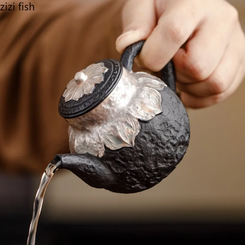 Black Mud Purple Clay Teapot Single Pot Kettle Ceramic Filter Pot Tea Infuser Teas Brewing Utensils Tea Pots Teaware Supplies
Black Mud Purple Clay Teapot Single Pot Kettle Ceramic Filter Pot Tea Infuser Teas Brewing Utensils Tea Pots Teaware Supplies